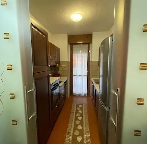 Appartamento Intero Cinecittà Roma