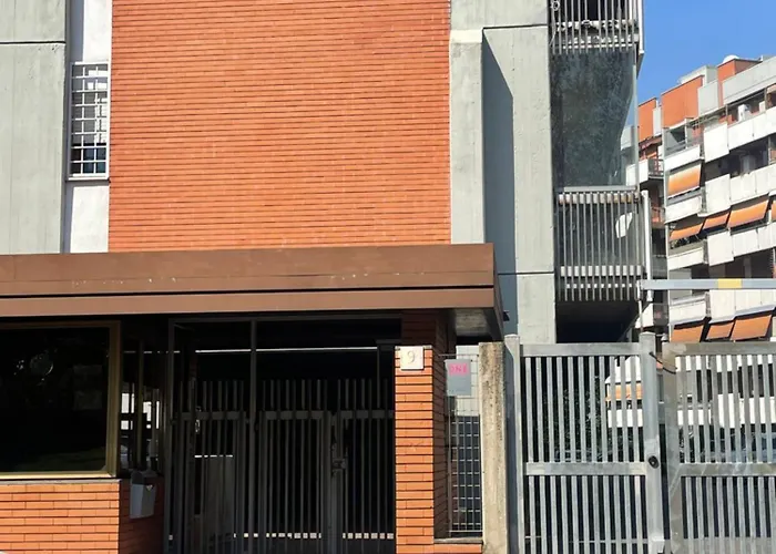Intero Cinecittà Appartamento *