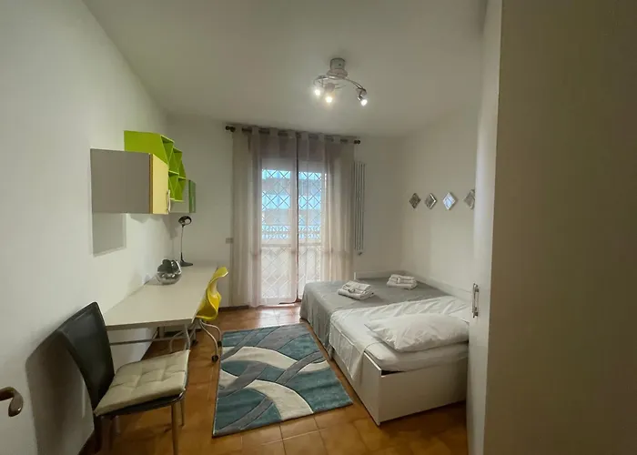 Appartamento Intero Cinecittà Roma
